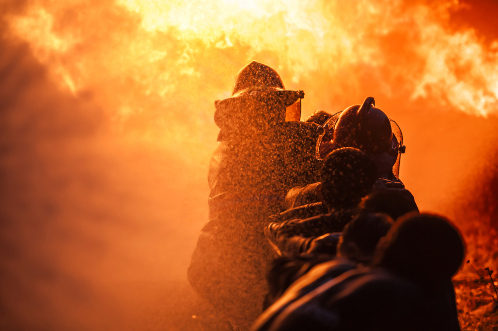 Newark – Firefighter Injured in Vacant House Blaze